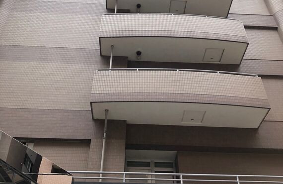 マンションの外壁に合うおしゃれなタイルを販売 | 多治見のタイルなら品質にこだわる株式会社サンワ